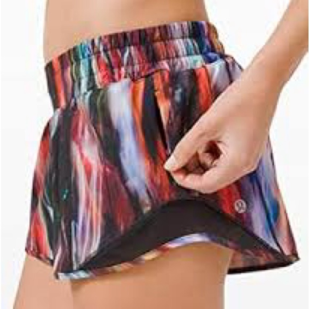 Lululemon Athletica Hotty Hot Short II 2.5 inch (Chroma Fusion MultiBlack
